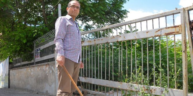 Edirne’de Esnaf Fırça Sopayla Yılan Nöbeti Tutuyor