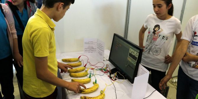 Muzlardan Piyano Yaptı