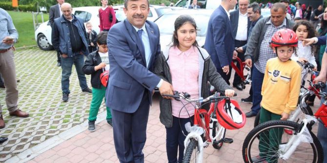Darıcalı Öğrenciler Bisikletlerine Kavuştu