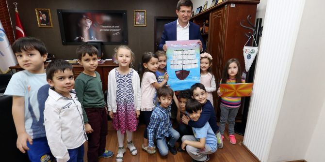 Minik Gazetecilerden Başkan’a Soru Yağmuru