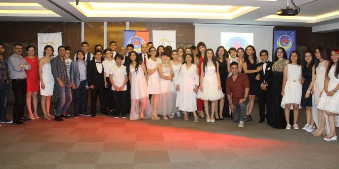 Ted’li Öğrenciler Mezuniyet Sevincini Liv Suit Otel’de Kutladı