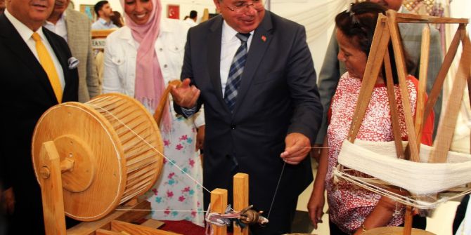 El Emekleri Serilendi