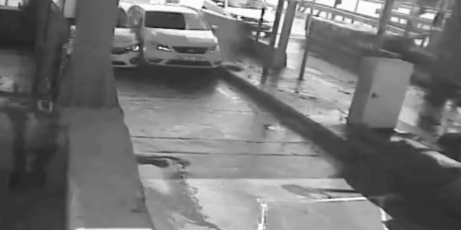 İnatçı Sürücüler Gişede Böyle Sıkıştı