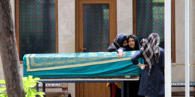 Avm’de Öldürülen Afgan Genç Son Yolculuğuna Uğurlandı