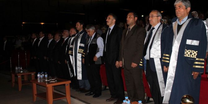 Erü İlahiyat Fakültesi 49’uncu Mezunlarını Verdi