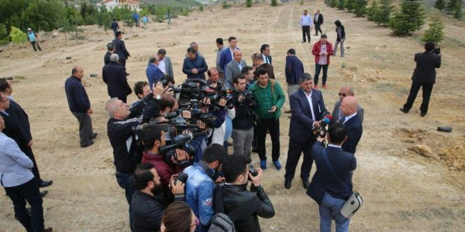 Başkan Çolakbayrakdar Gazetecilere Brifing Verdi