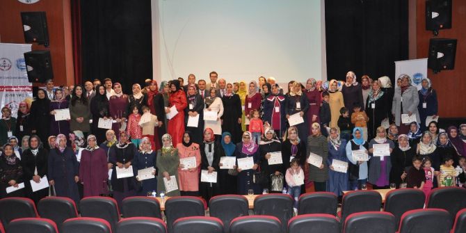 0-18 Yaş Aile Eğitimi Sertifika Töreni Yapıldı