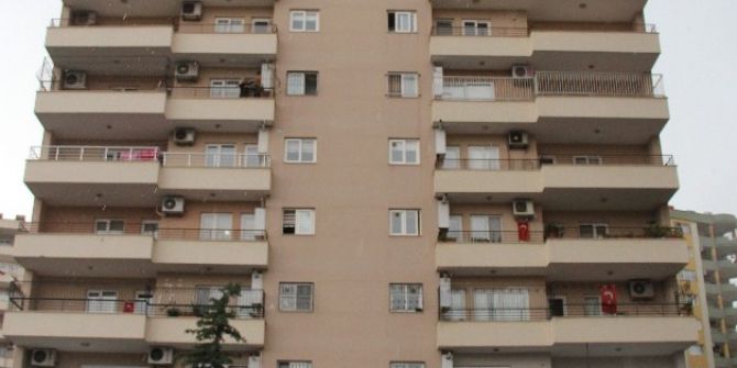 Küçük Efe Can 13. Kattan Demir Parmaklıkların Arasından Düşerek Öldü