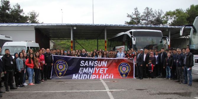 Emniyetten 80 Öğrenciye Çanakkale Gezisi
