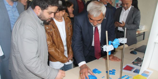 Göl’de Tübitak 4006 Bilim Fuarı