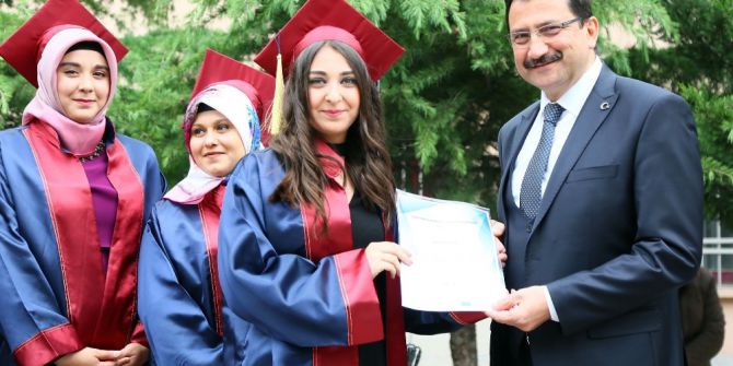 Başkan Ak Mezuniyet Törenine Katıldı