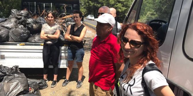 Belediye Vatandaş El Ele Temizlik Yaptı