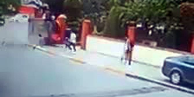 Ölümden Kıl Payı Kurtulan Gençler Kamerada