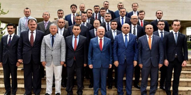 Vali Çakacak, Çevre İl Ve İlçelerden Çalışma Ziyaretine Gelen Kaymakamlarla Buluştu