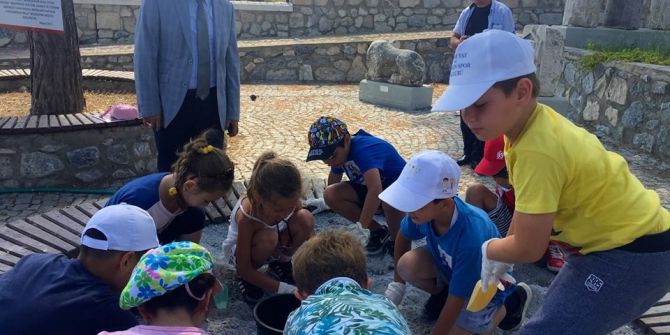 Didimli Öğrenciler Arkeolojik Kazı Yaparak Müzeler Haftasını Kutladı