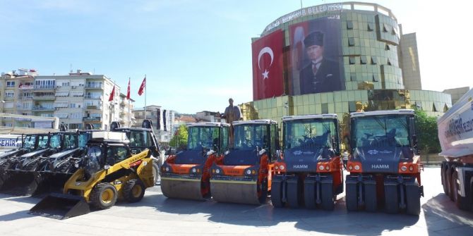 Büyükşehir Araç Filosunu 22 Yeni İş Makinesiyle Genişletti