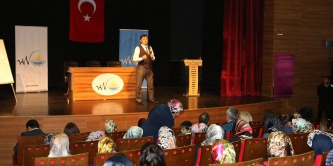 Van’da “Anne Ve Çocuk Sağlığı Eğitimi” Semineri