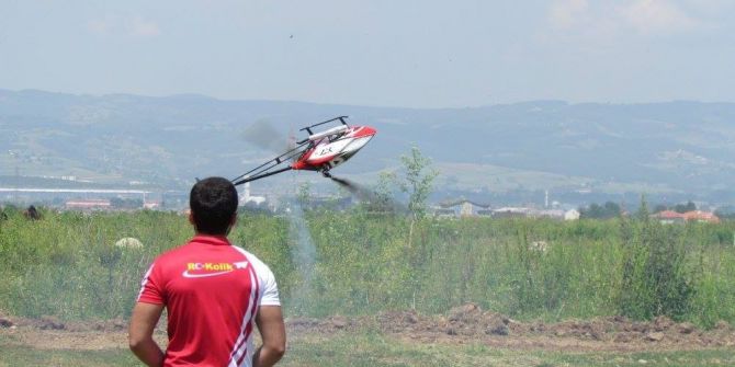 Kartepe Model Uçaklarla Renklendi