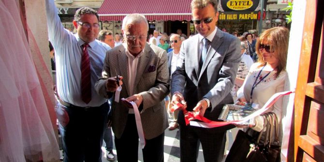 Çeşme’de Halk Eğitim Sergisi