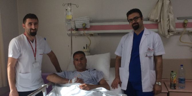 Bacağından 1 Kilogramlık Tümör Çıkarıldı