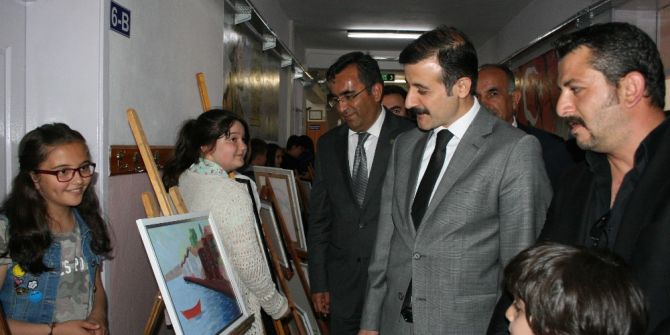 Sungurlu’da Görsel Sanatlar Teknoloji Ve Tasarım Sergisi