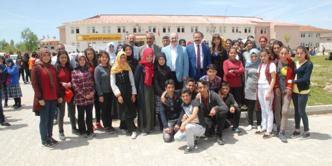 Tuşba’da “Gençlerin Geleceğe Hazırlanması Ve Mesleki Rehberlik” Programı