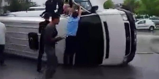 Devrilen İşçi Servisinde Film Sahnelerini Aratmayan Kurtarma Anı