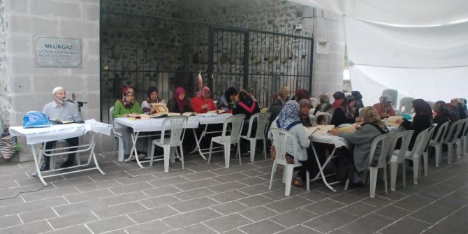 Niksar’da Melik Gazi Türbesinde Mukabele Okunacak