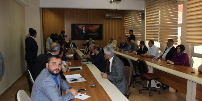 Vali Dağlı Bu Kez Suriyelileri Dinleyecek