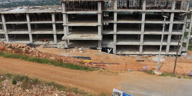 Finike Çocuk Ve Gençlik Evi İnşaatı Yükseliyor