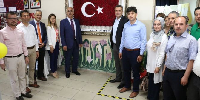 Toki İlköğretim Ve Ortaokulu’ndan Yıl Sonu Gösterisi