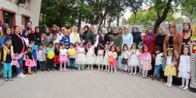 Akmek’ten Mezun Olan Çocuklar Karnelerini Aldı