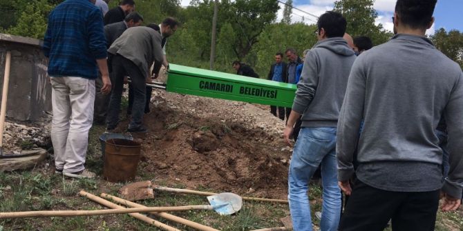 Hayatını Kaybeden Dağcı Toprağa Verildi