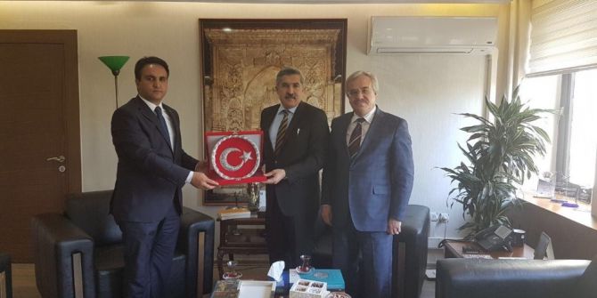 Çaldıran’da Kültür Merkezi Ve Kütüphane Girişimi