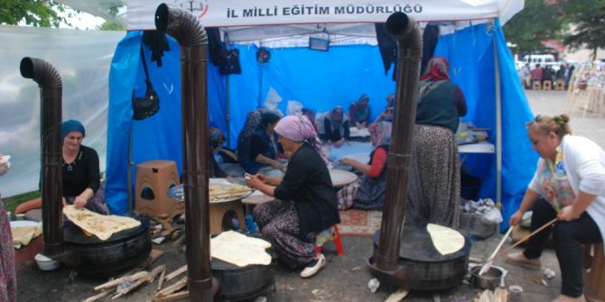 Engelli Çocukları İçin Sac Başına Geçtiler