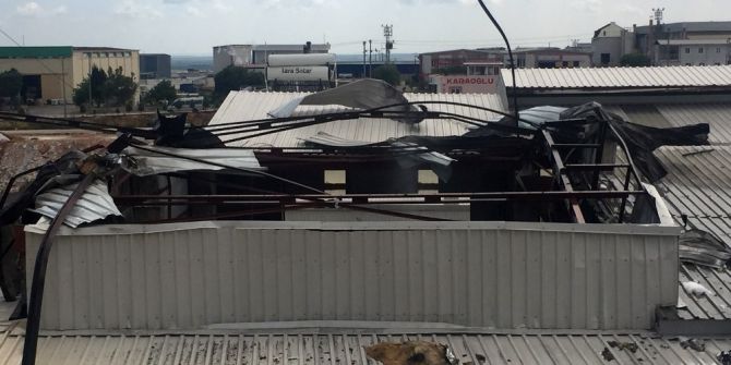 Fabrikanın Boya Kazanı Patladı, Yangın Çıktı