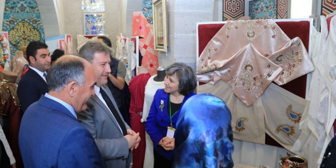 Talas’ta “El Emeği Göz Nuru” Sergisi Açıldı