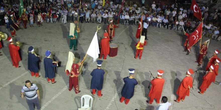 Vezirköprü’de Mehterli Demokrasi Yürüyüşü