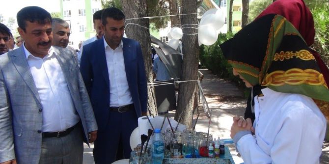 Nusaybin Kız İmam Hatip Lisesinden Resim Sergisi