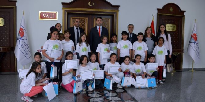 “Lider Çocuk Tarım Kampı” Öğrencilerinin Sertifika Heyecanı