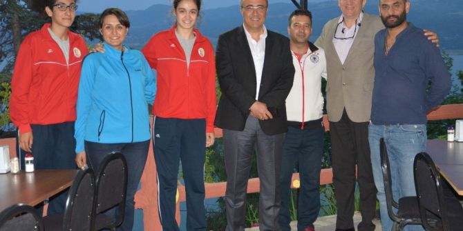 Alaşehirli ‘Sarı Melekler’den Altyapıya İki Takviye