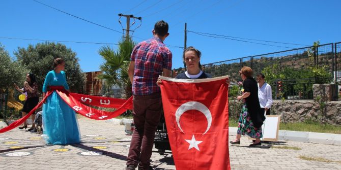 Engelli Öğrenciler Bahar Şenliği Yaptı