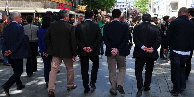 Chp’li Vekillerden Oturma Eylemi