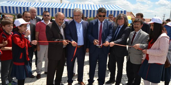 Kulu İmam Hatip Ortaokulunda 4006 Tübitak Bilim Fuarı Açıldı