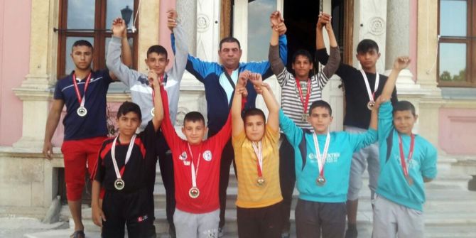 Edirne Belediyesi Güreşçileri Başarıdan Başarıya Koşuyor