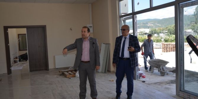 Yeni Belediye Binası Ve Kültür Merkezi Gün Sayıyor