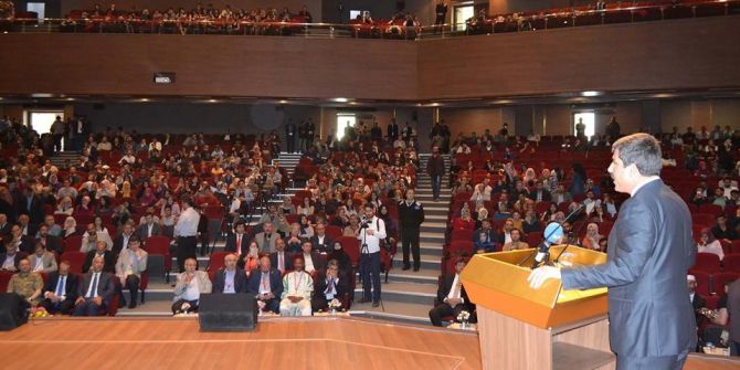 Muş’ta ‘15 Temmuz Darbe Girişimi Ve Türkiye’ Sempozyumu