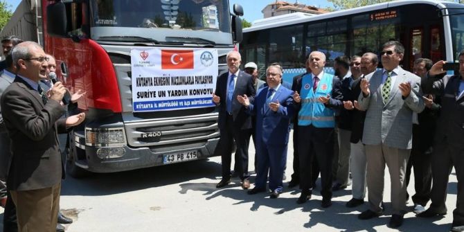 Kütahya’dan Suriye’ye 7 Tır Un Yardımı