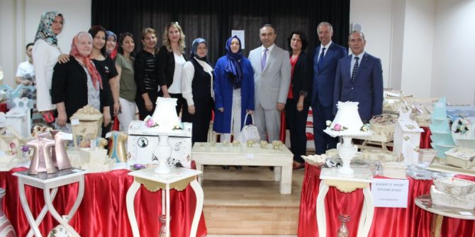 Dörtyol Halk Eğitim Merkezi Yıl Sonu Sergisi Görücüye Çıktı