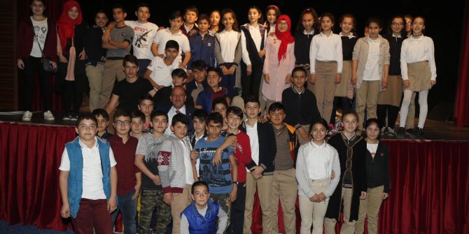 Gölbaşı’nda 10 Bin Öğrenci Tiyatro İle Buluştu